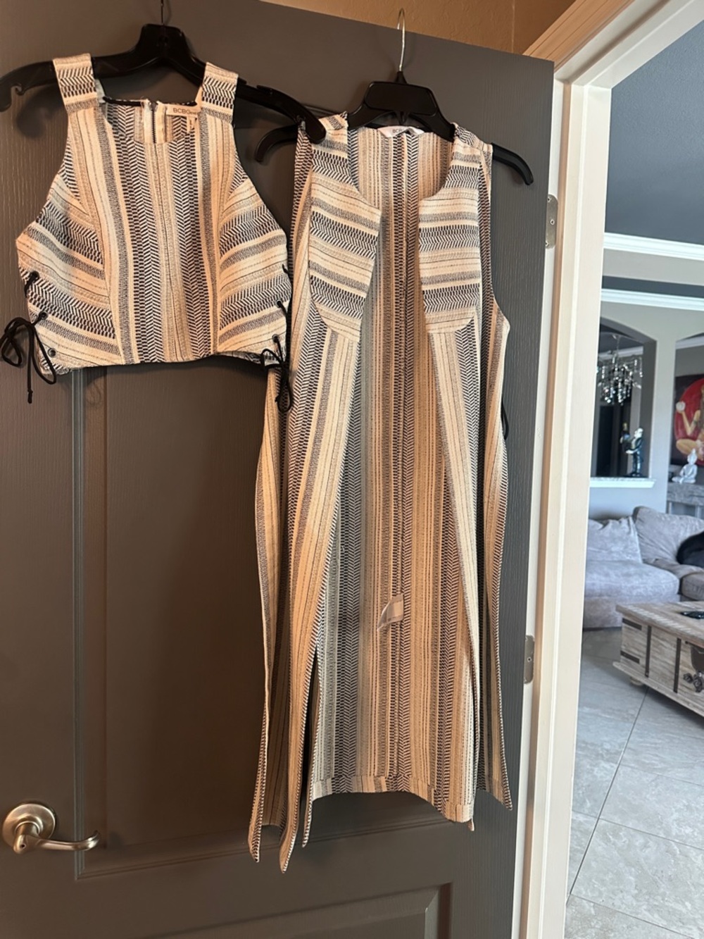 BCBGMaxAzria Cream and Black Striped Sleeveless Midi Jacket with Cropped Top